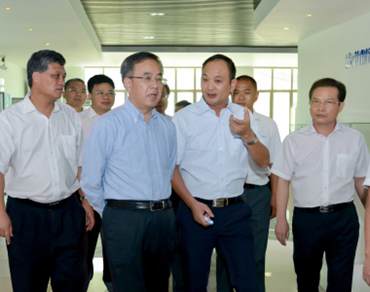 现任中央政治局委员，国务院副总理胡春华调研米特拉